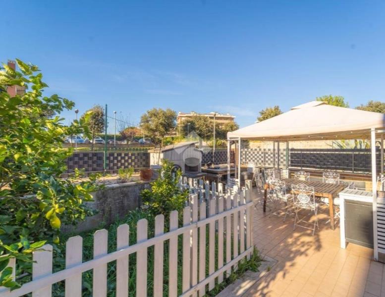 appartamento in vendita a Roma in zona Cinquina