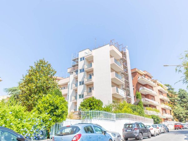 appartamento in vendita a Roma in zona Monte Sacro/Talenti