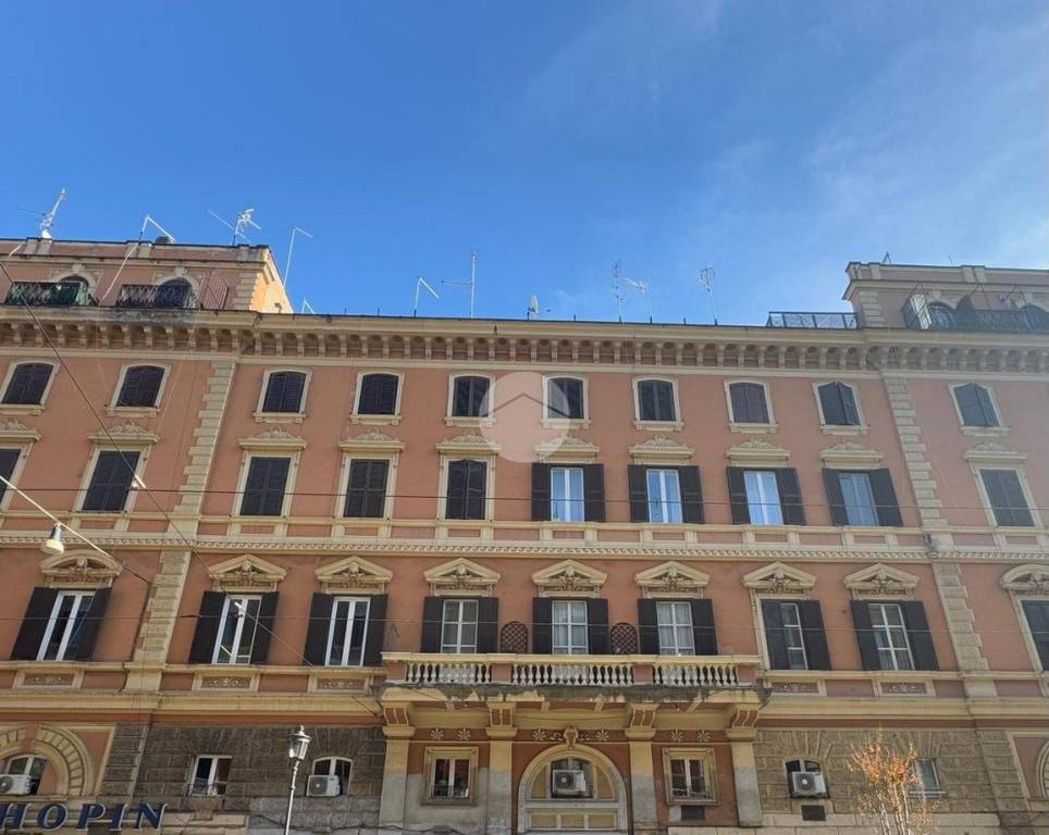appartamento in vendita a Roma in zona Rione Prati