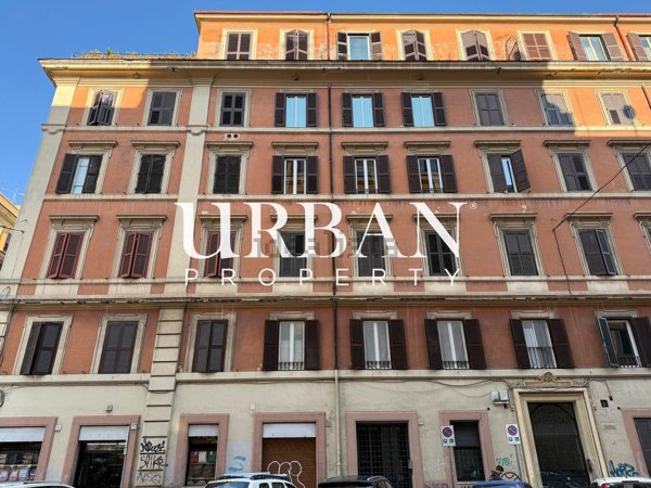 appartamento in vendita a Roma in zona Esquilino