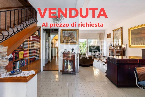 casa indipendente in vendita a Roma in zona Casal Palocco