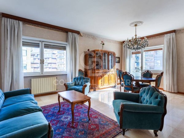 appartamento in vendita a Roma in zona Appio Claudio