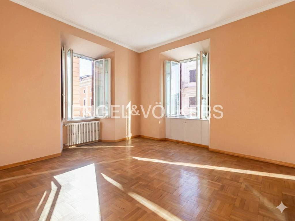 appartamento in vendita a Roma in zona Parione/Sant'Eustachio