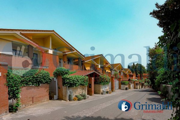 appartamento in vendita a Roma in zona Giuliano Dalmata