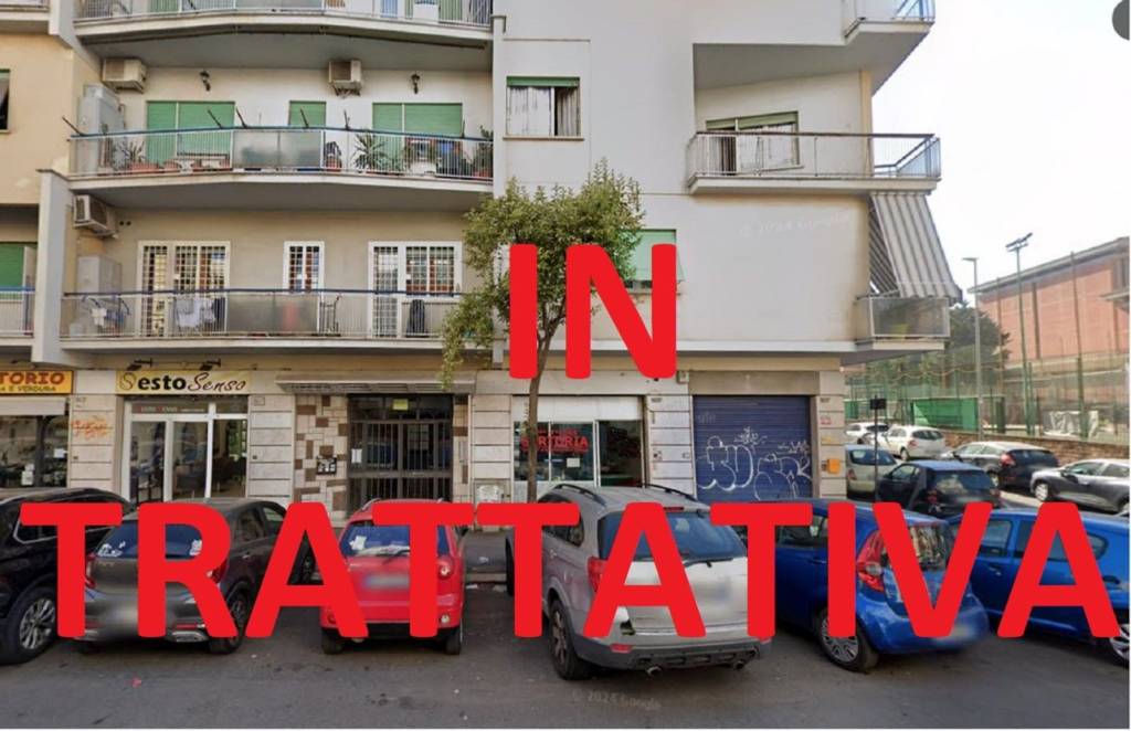 negozio in vendita a Roma in zona Prenestino-Centocelle
