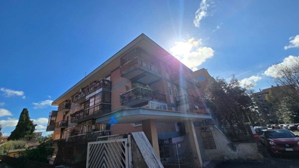 appartamento in vendita a Roma in zona Monte Sacro/Talenti