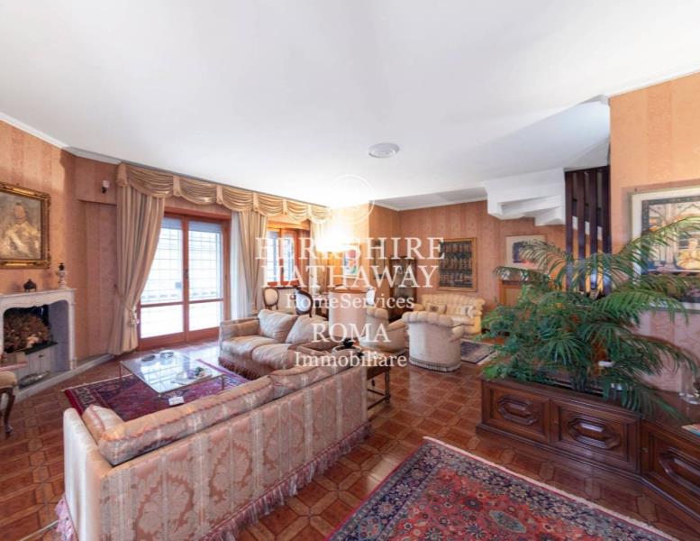 casa indipendente in vendita a Roma in zona Axa