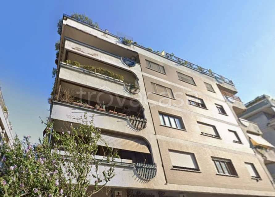 appartamento in vendita a Roma in zona Ostia
