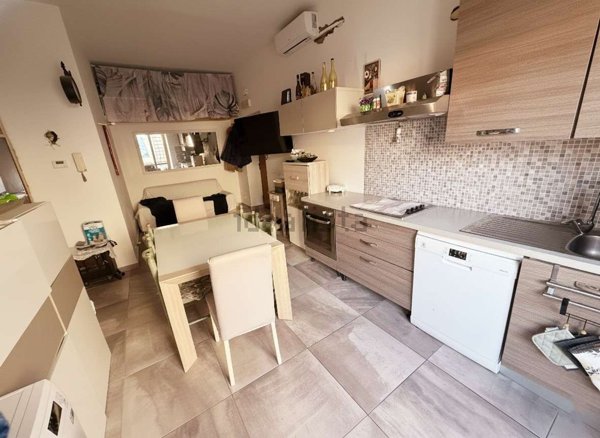 appartamento in vendita a Roma in zona Torre Maura