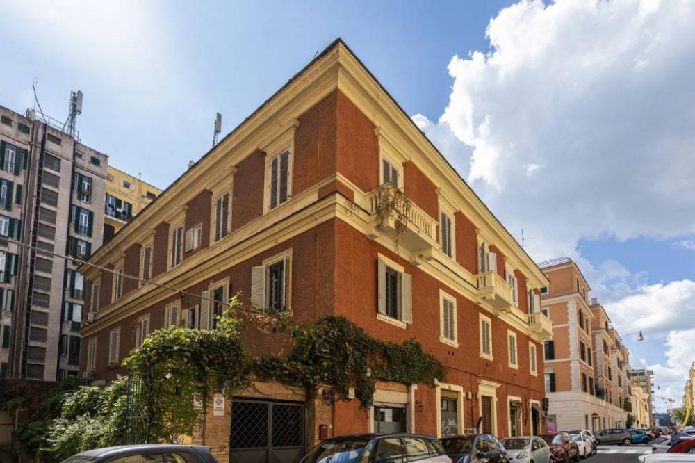 negozio in vendita a Roma in zona Testaccio