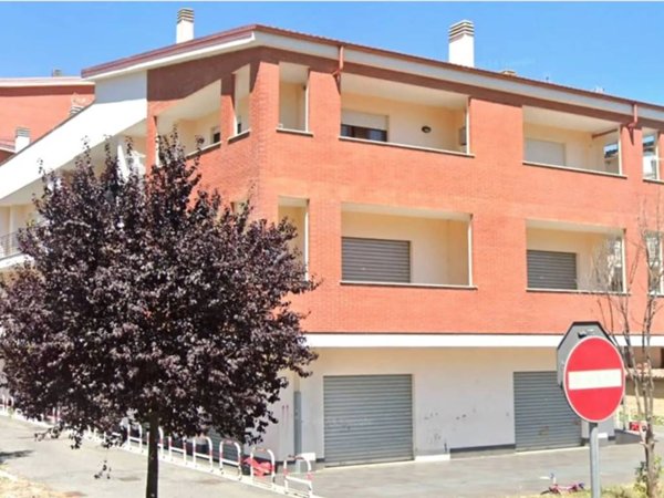 negozio in vendita a Roma in zona Torrione Cerquetta