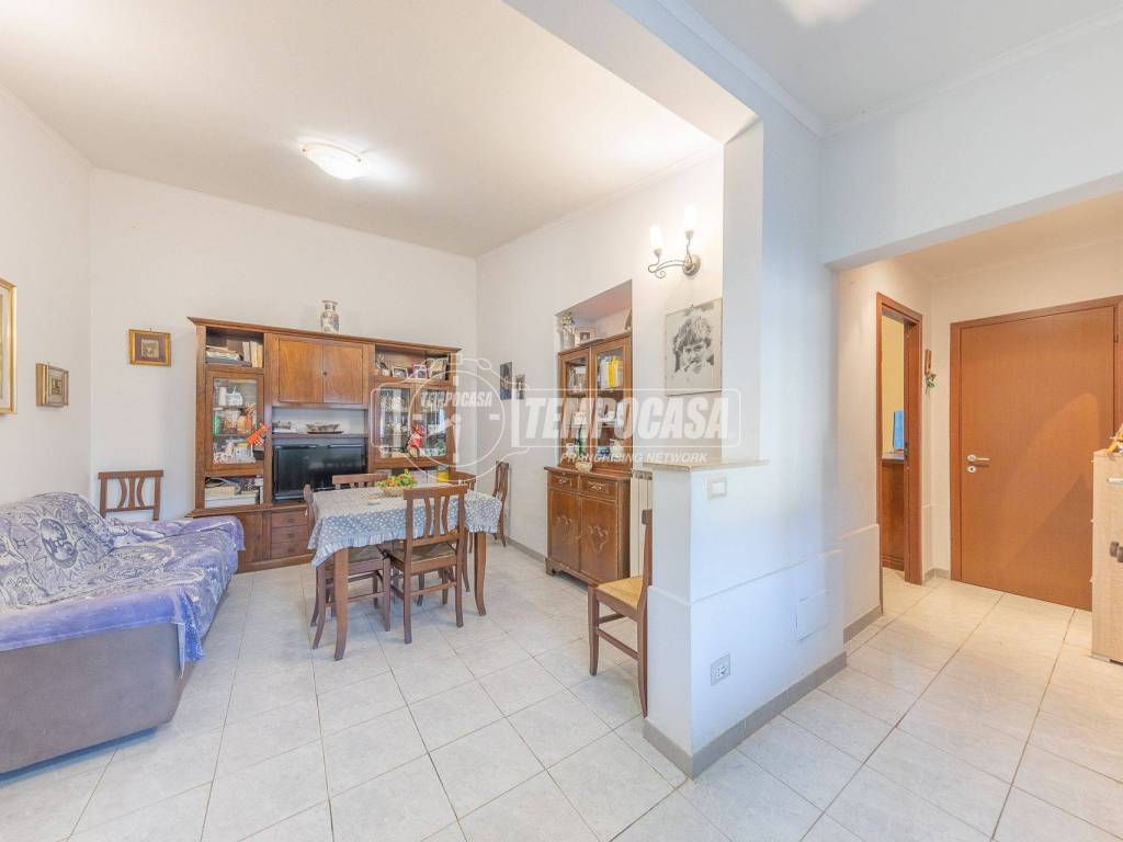 appartamento in vendita a Roma in zona Tuscolano