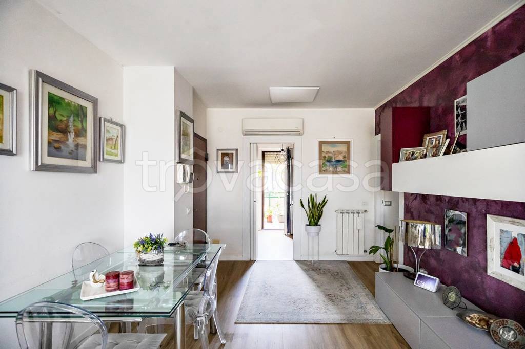 appartamento in vendita a Roma in zona Cinquina