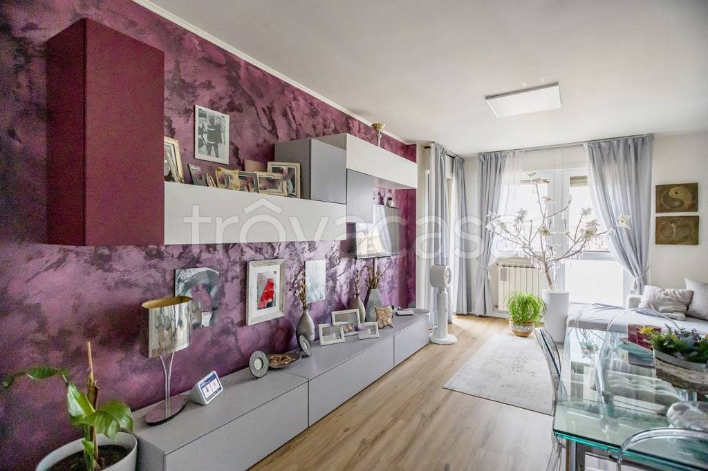 appartamento in vendita a Roma in zona Cinquina