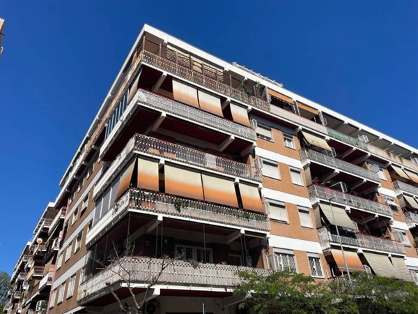 appartamento in vendita a Roma in zona Ostia