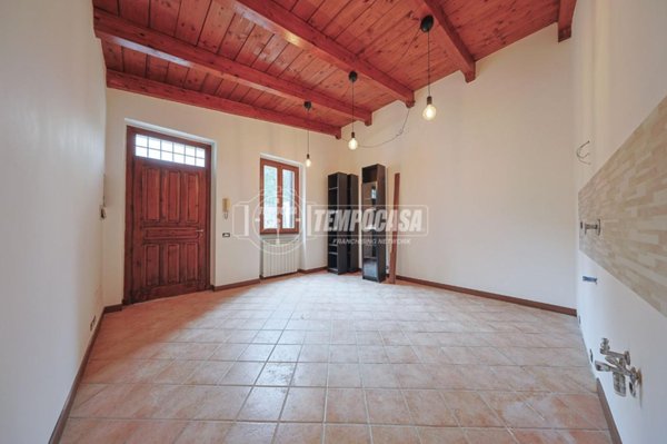 casa indipendente in vendita a Roma in zona Tuscolano