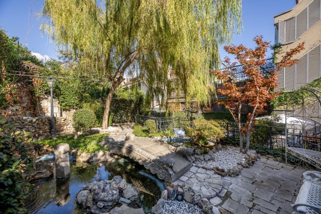 appartamento in vendita a Roma in zona EUR