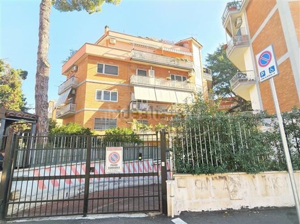appartamento in vendita a Roma in zona Portuense