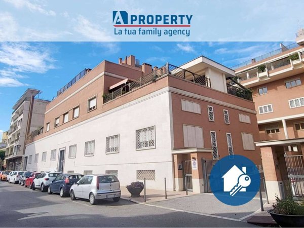 appartamento in vendita a Roma in zona Tuscolano