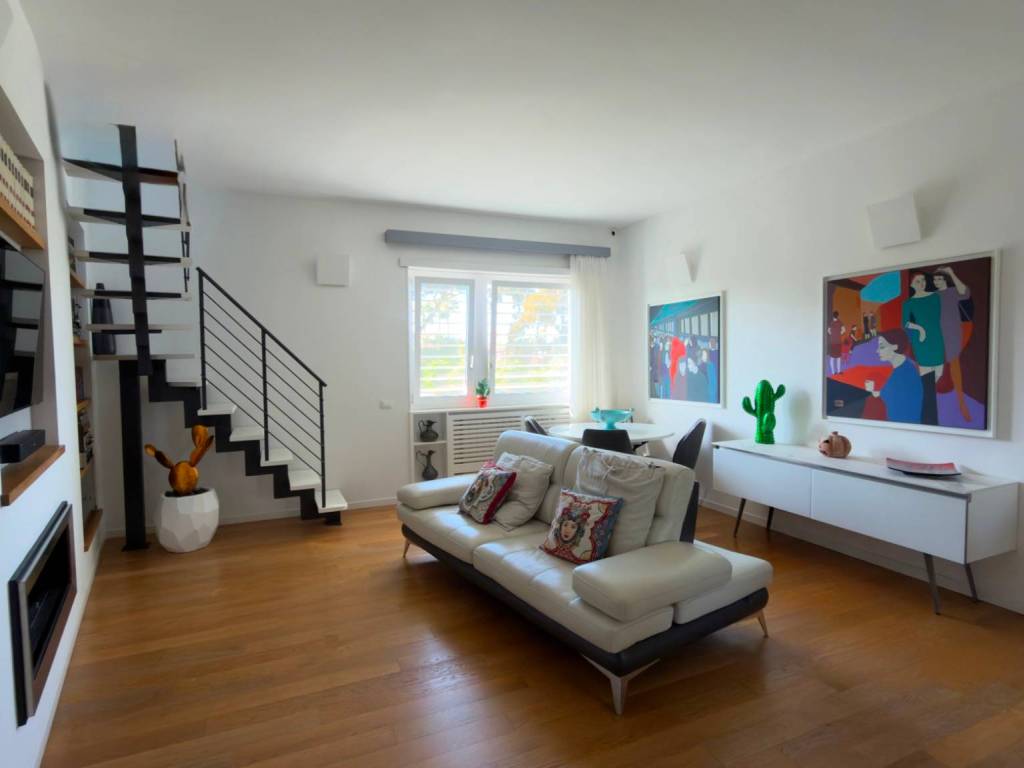 appartamento in vendita a Roma in zona Casal Palocco