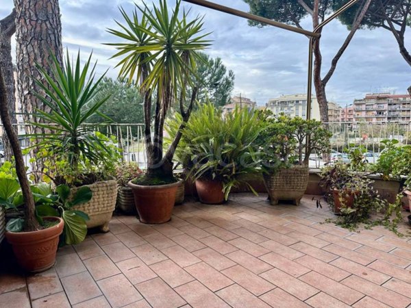 appartamento in vendita a Roma in zona Monte Sacro/Talenti