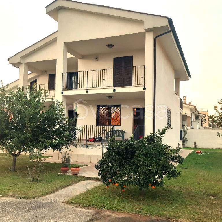 casa indipendente in vendita a Roma in zona Dragona/Bagnoletto