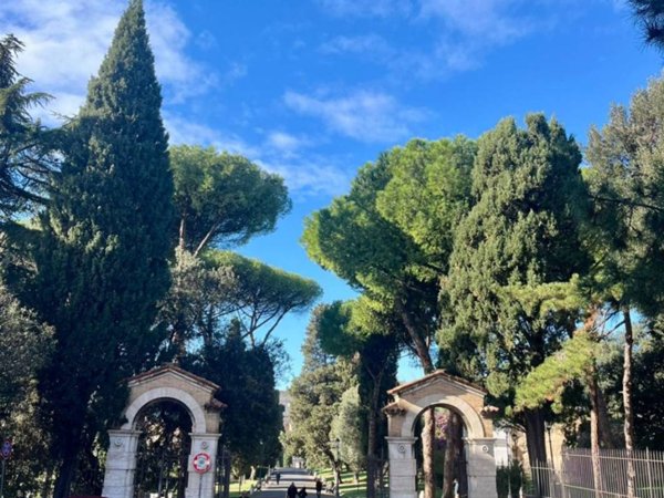 appartamento in vendita a Roma in zona Rione Monti/Campitelli