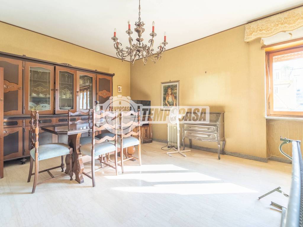 appartamento in vendita a Roma in zona Don Bosco