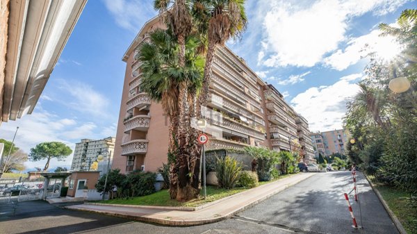 appartamento in vendita a Roma in zona Don Bosco