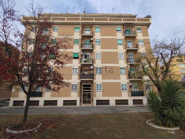 appartamento in vendita a Roma in zona Alessandrino