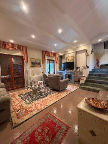 casa indipendente in vendita a Roma in zona Casal Morena