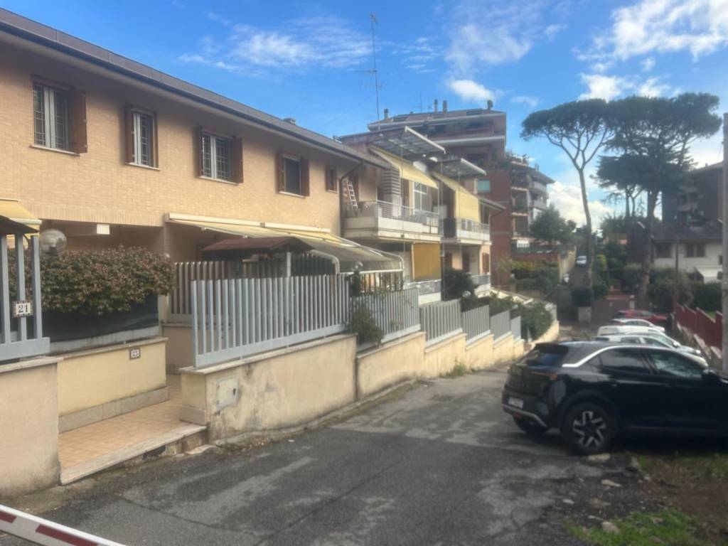 appartamento in vendita a Roma