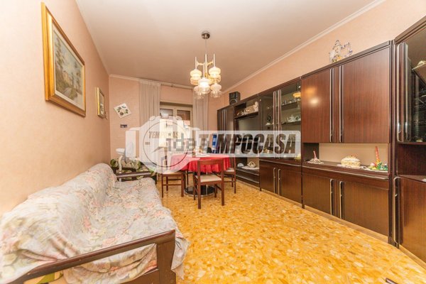 appartamento in vendita a Roma in zona Don Bosco