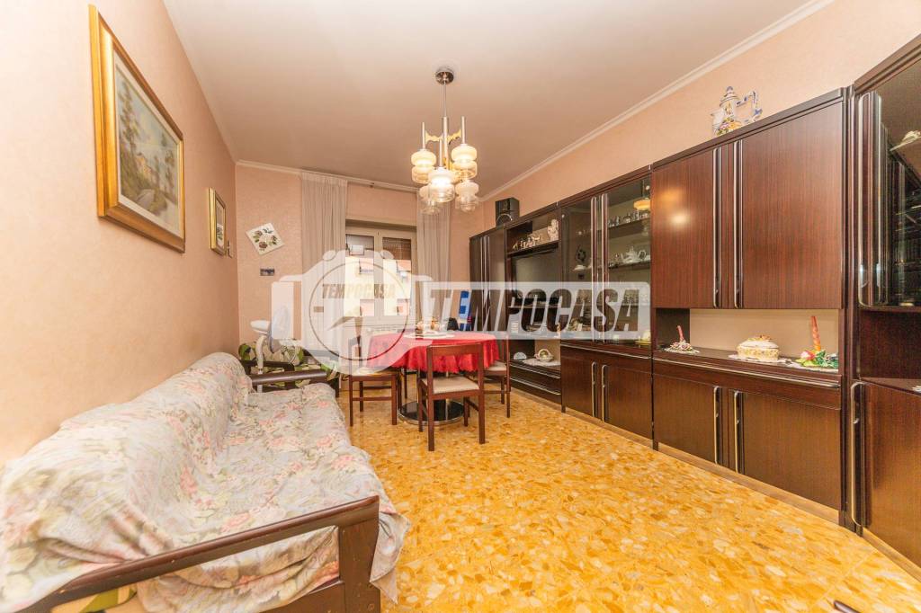 appartamento in vendita a Roma in zona Don Bosco