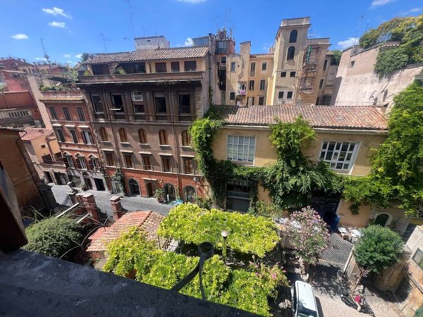 appartamento in vendita a Roma in zona Campo Marzio