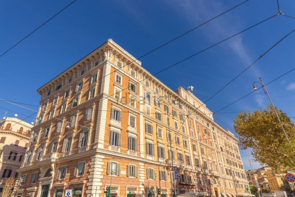 appartamento in vendita a Roma in zona Rione Borgo