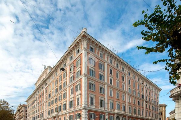 appartamento in vendita a Roma in zona Rione Borgo