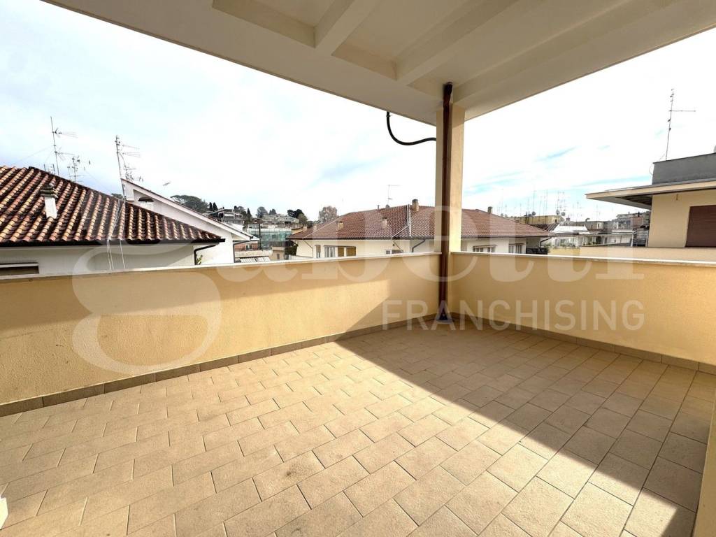 appartamento in vendita a Roma in zona Della Vittoria