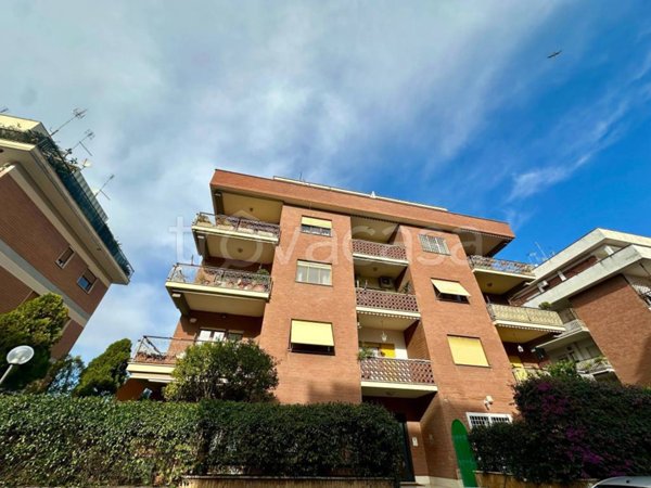 appartamento in vendita a Roma in zona Corviale