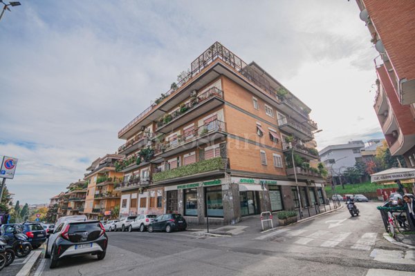 appartamento in vendita a Roma in zona Portuense