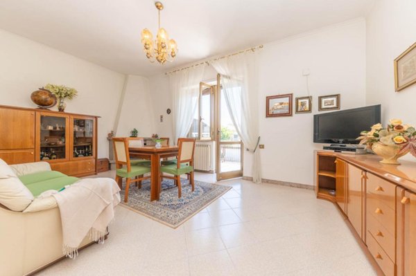 appartamento in vendita a Roma in zona Casal Morena