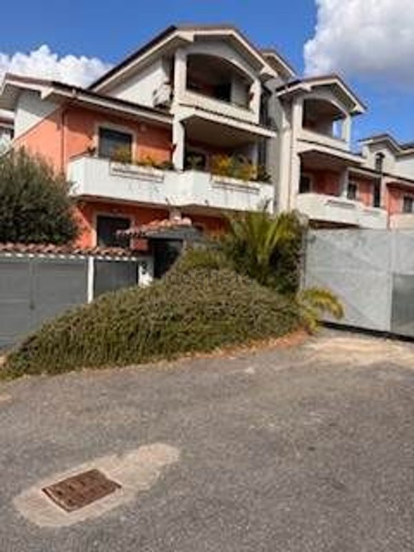 villa in vendita a Roma in zona Massimina/Casal Lumbroso