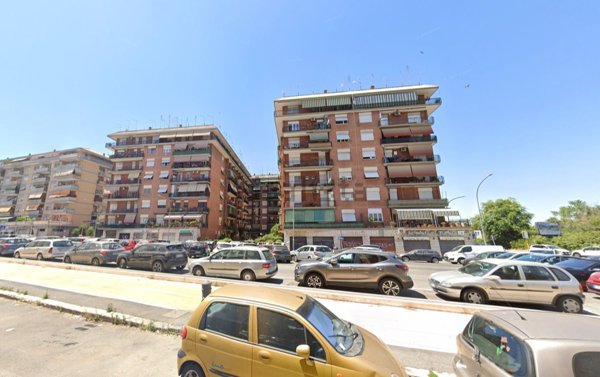 appartamento in vendita a Roma in zona Don Bosco
