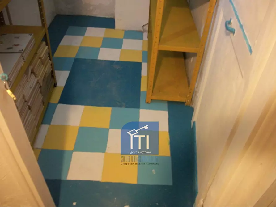 locale di sgombero in vendita a Roma in zona Ostiense