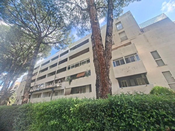 appartamento in vendita a Roma in zona Torre Gaia