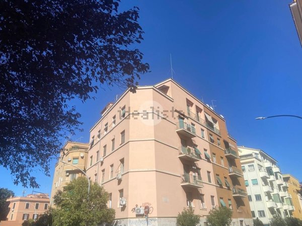 appartamento in vendita a Roma in zona Gianicolense