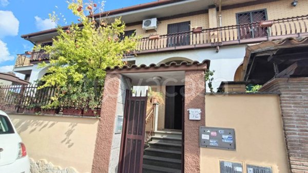 casa indipendente in vendita a Roma in zona Ottavia