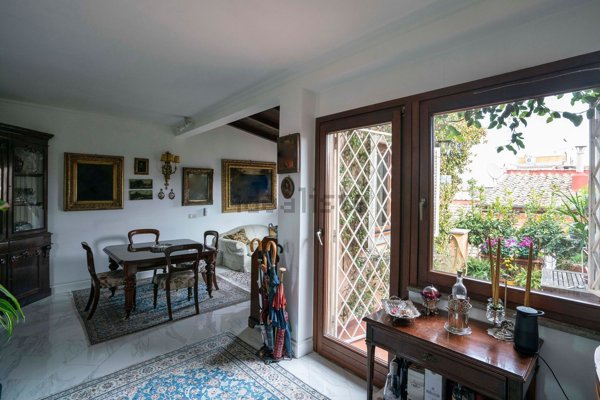 appartamento in vendita a Roma in zona Trastevere