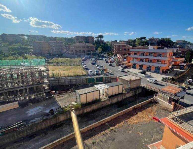 appartamento in vendita a Roma in zona Ottavia