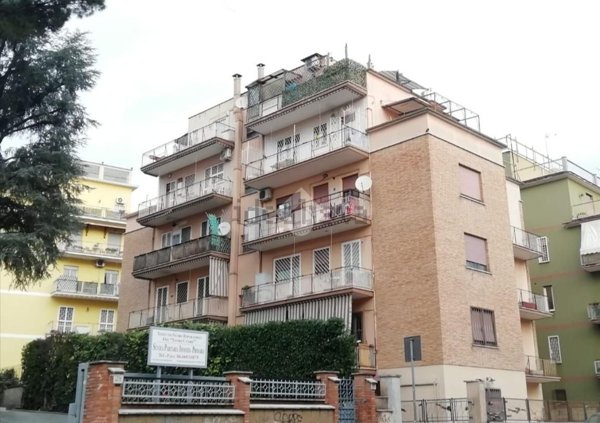 appartamento in vendita a Roma in zona Aurelio